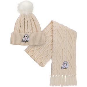 image:imageCinereplicas Harry Potter  HedwigDobby Beanie amp Scarf Set  Official LicenseHedwig