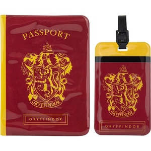 image:imageCinereplicas Harry Potter  Set of Tag amp Passport Cover SlytherinGryffindorHufflepuffRavenclaw  Official LicenseGryffindor